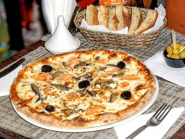 Mexican Pizza at Ajikol Pizza